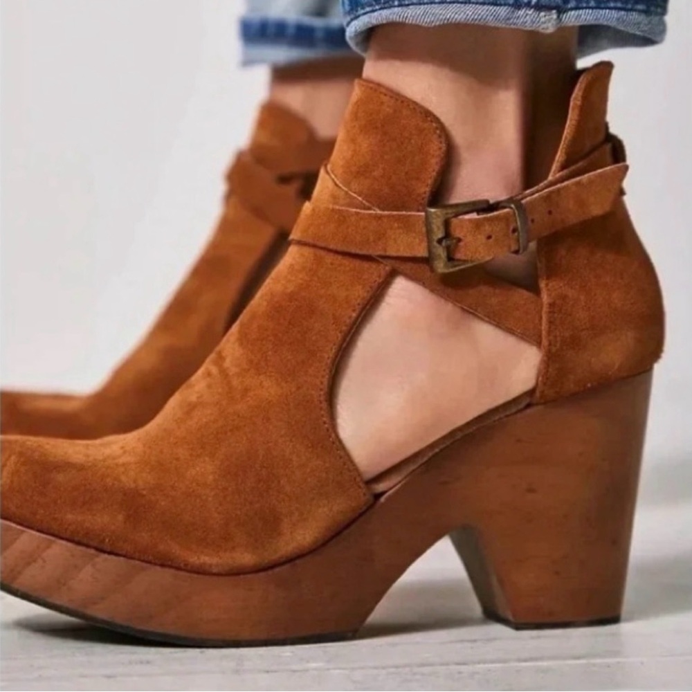 Free People Cedar Clog size 38.5